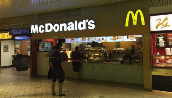 McDonalds minimum wage