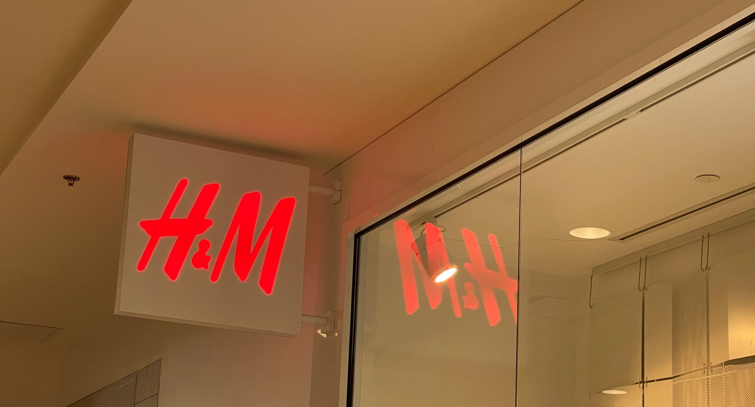 China Cancels H&M