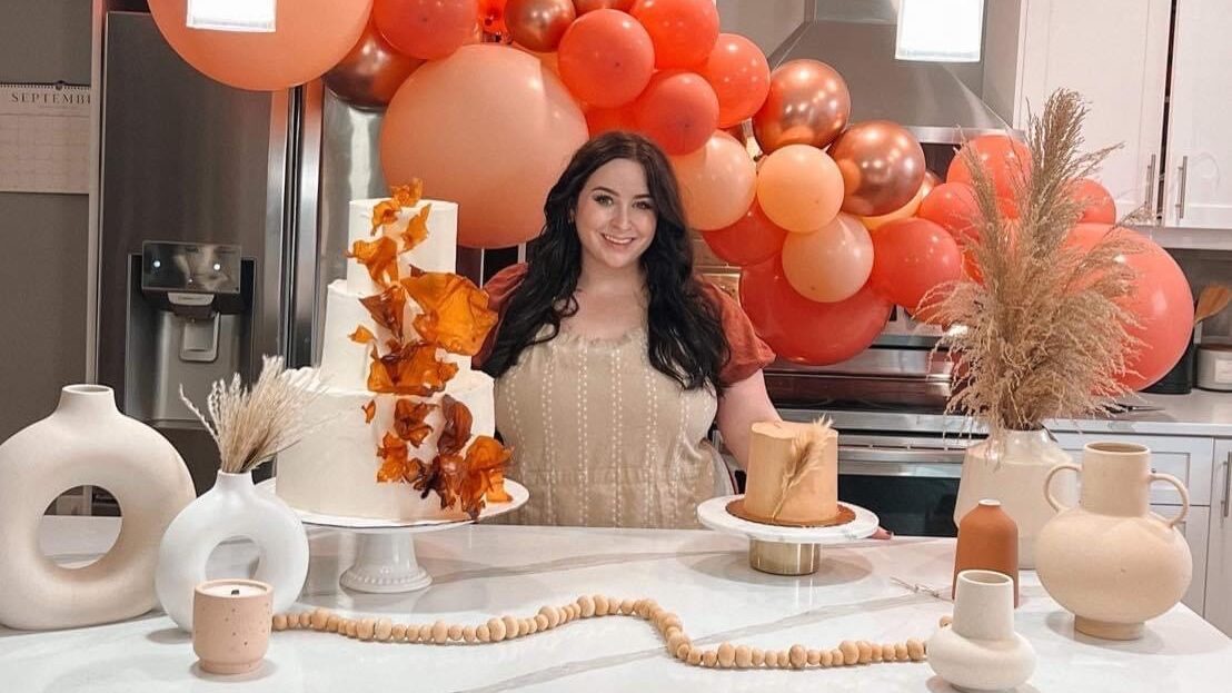 Fredericton Bakery Brings a Modern Twist to Cake Design Huddle.Today